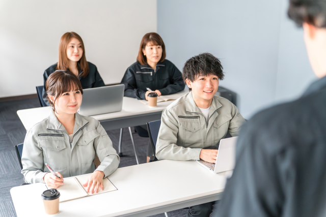 若手社員の労働災害防止を！未熟練労働者にも伝わる安全教育のポイントとは